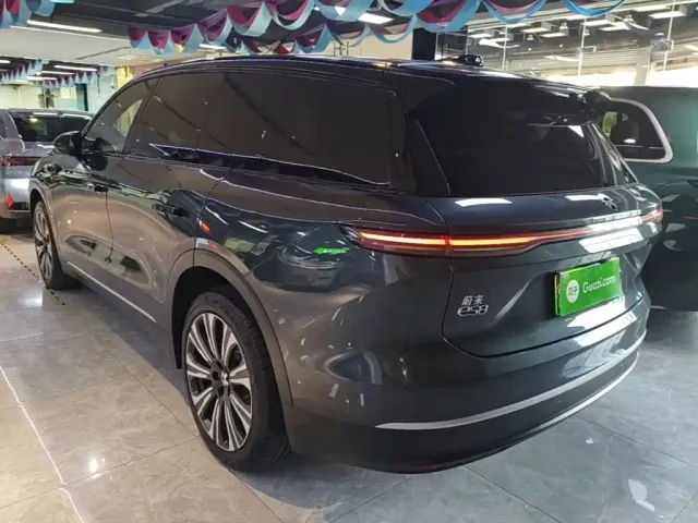 Nio ES8 — Фото автомобиля 4