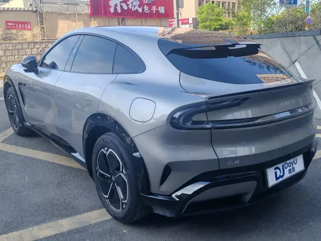 Xiaomi YU7 — Фото автомобиля 4