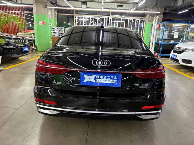 Audi A6L — Фото автомобиля 6