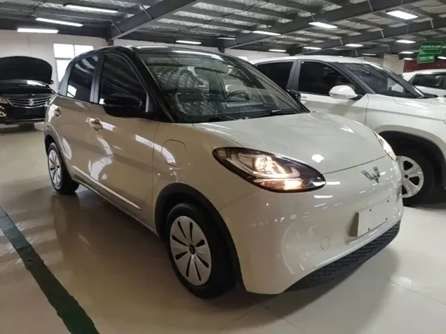 Wuling Bingo — Фото автомобиля 3