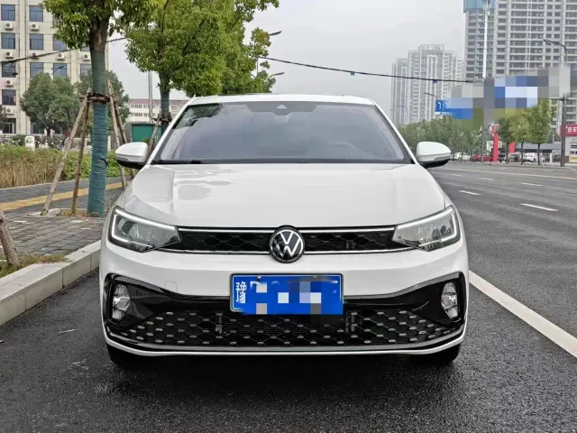 Volkswagen Lavida — Фото автомобиля 2