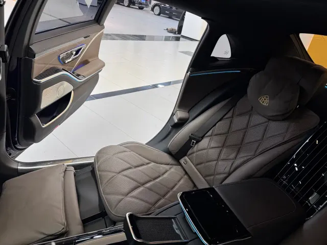 Mercedes-Benz Maybach S-Class — Фото автомобиля 25