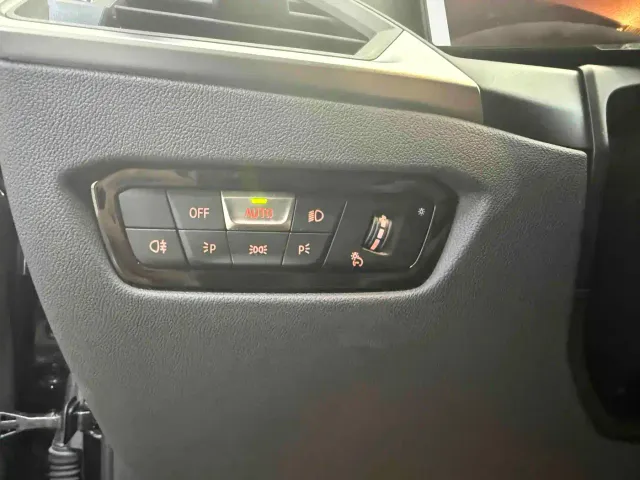 BMW 3 Series — Фото автомобиля 9