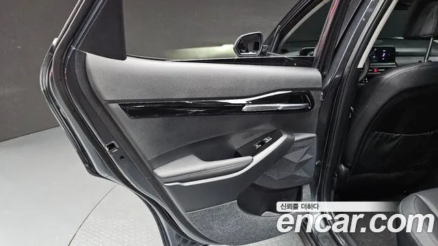 Kia Seltos — Фото автомобиля 23