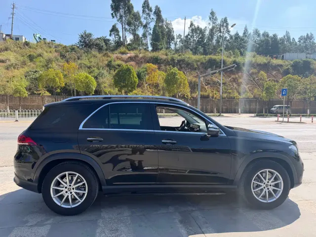 Mercedes-Benz GLE-Class — Фото автомобиля 12