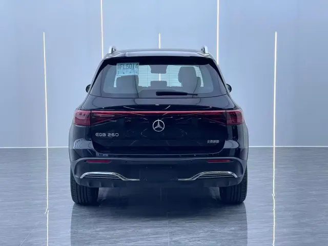 Mercedes-Benz EQB — Фото автомобиля 13