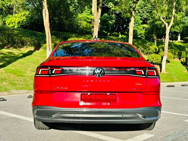 Volkswagen Lamando — Фото автомобиля 12