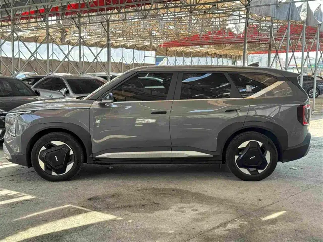 Kia EV5 — Фото автомобиля 8