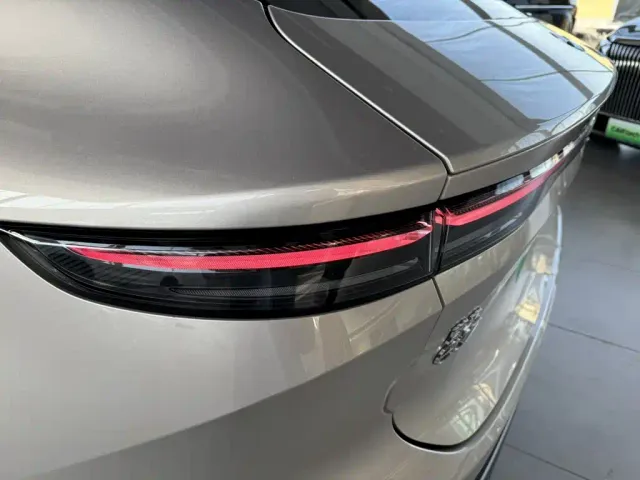 Nio EC7 — Фото автомобиля 8