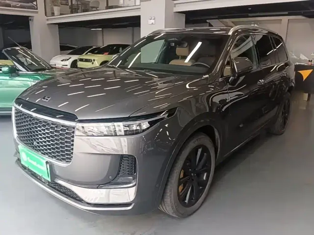 Фотография автомобиля — Li Auto ONE