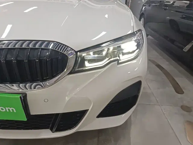 BMW 3 Series — Фото автомобиля 22