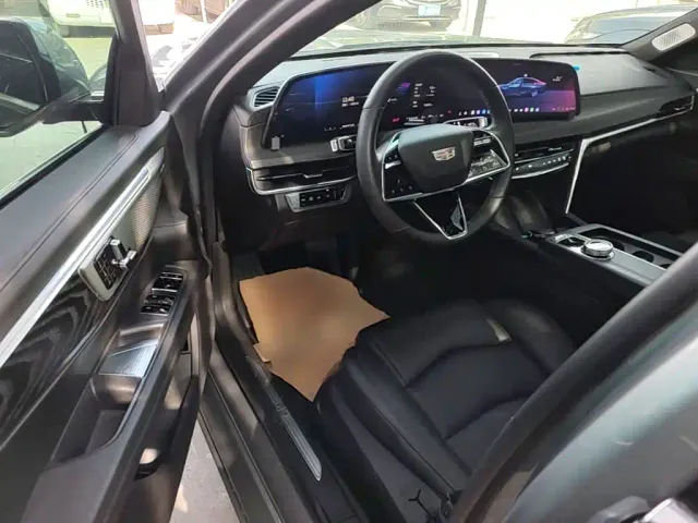 Cadillac CT6 — Фото автомобиля 15