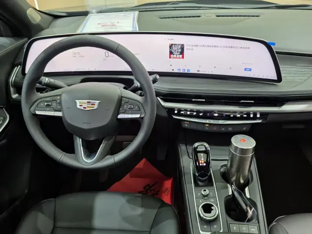 Cadillac XT4 — Фото автомобиля 9