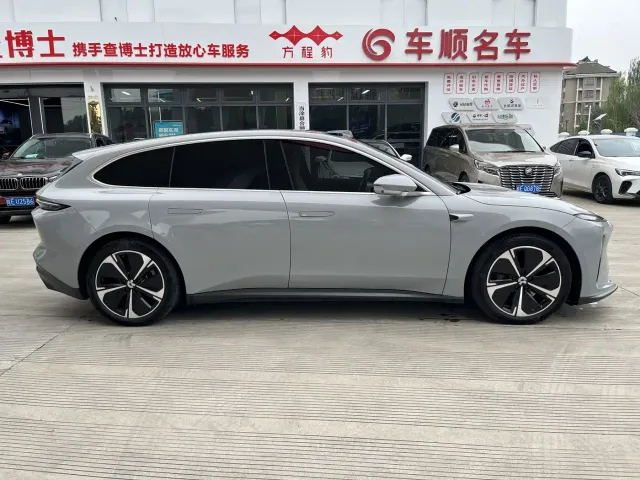 Nio ET5 Touring — Фото автомобиля 4
