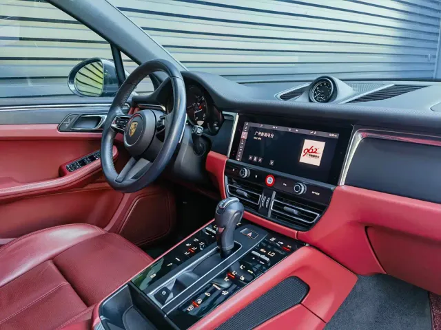 Porsche Macan — Фото автомобиля 5