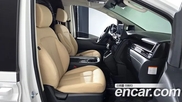Hyundai Staria Staria (New) — Фото автомобиля 26