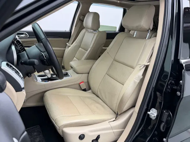 Jeep Grand Cherokee — Фото автомобиля 14