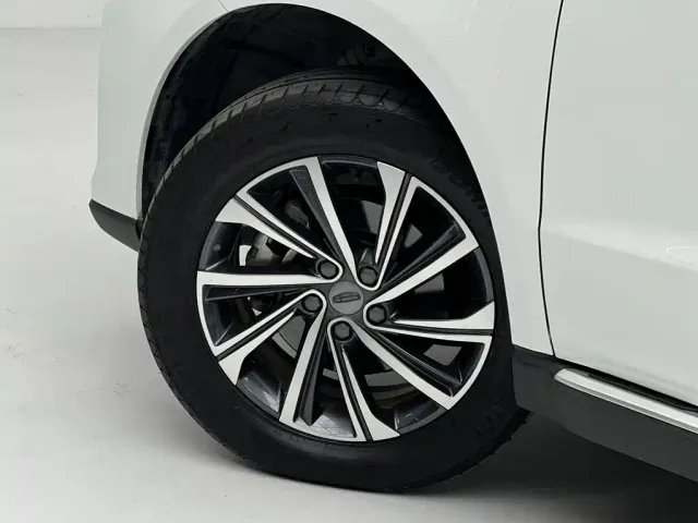 Geely Vision X6 — Фото автомобиля 19