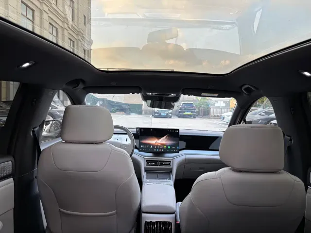 BYD Song Ultra — Фото автомобиля 10