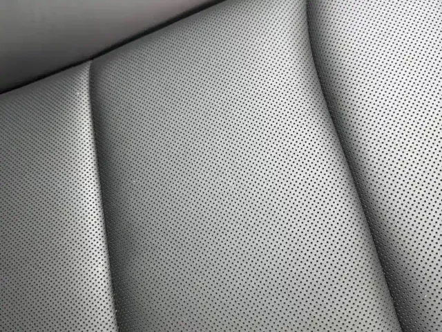 Tesla Model 3 — Фото автомобиля 23