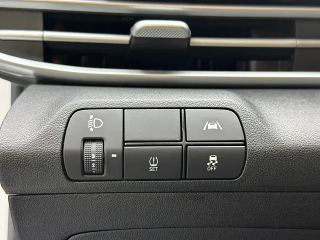 Hyundai Elantra — Фото автомобиля 10