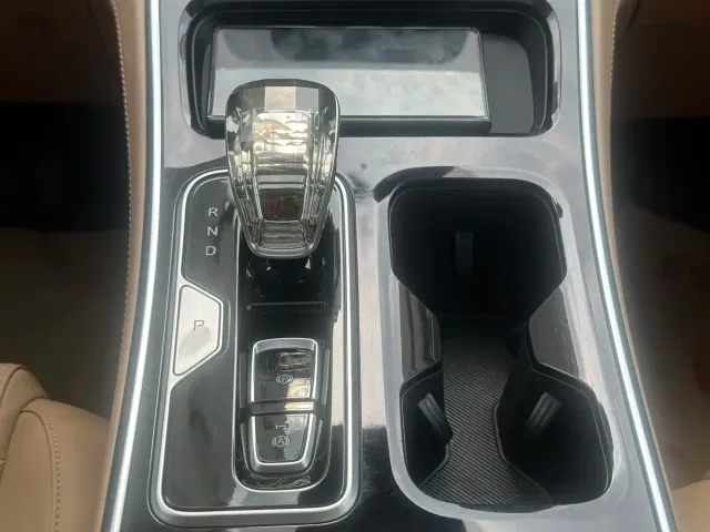 JAC Refine RF8 — Фото автомобиля 21