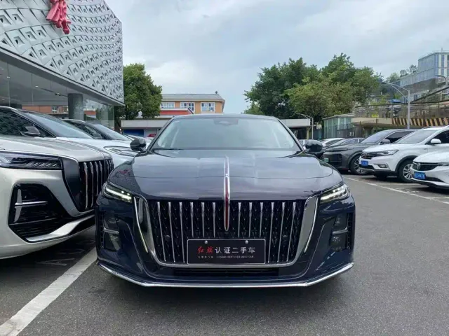 Hongqi H5 — Фото автомобиля 7