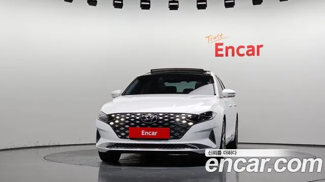 Hyundai Grandeur Grandeur (New) — Фото автомобиля 3