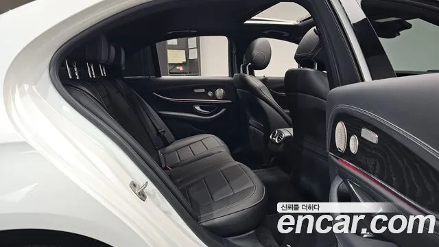 Mercedes-Benz E-Class W213 — Фото автомобиля 16