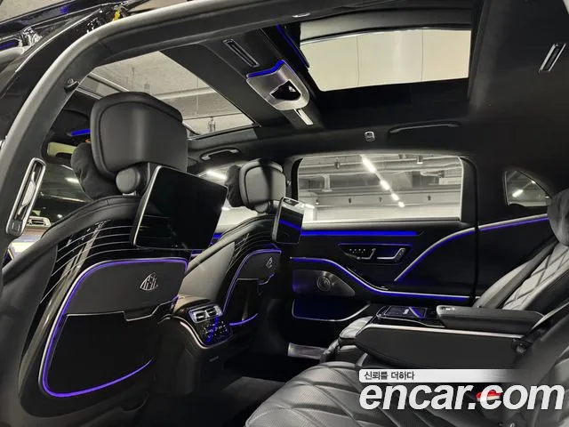 Mercedes-Benz S-Class — Фото автомобиля 16