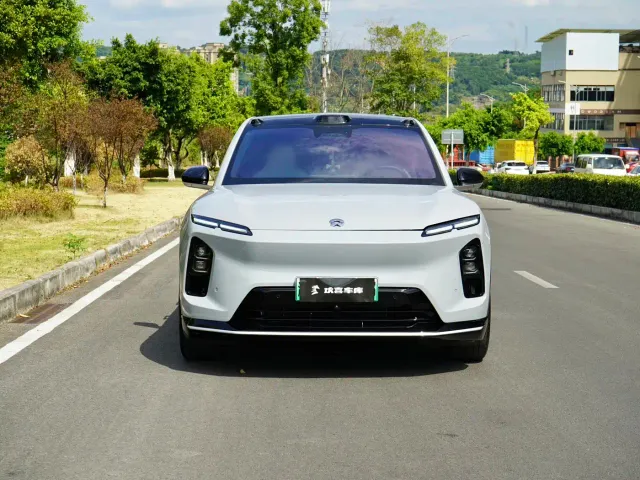Nio EC6 — Фото автомобиля 2