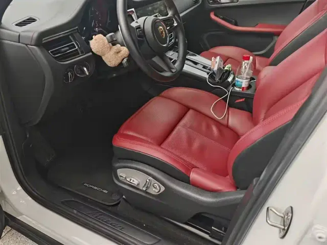 Porsche Macan — Фото автомобиля 3