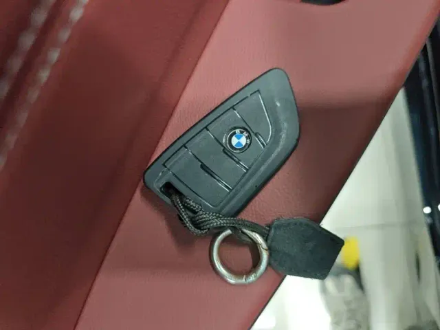BMW i3 — Фото автомобиля 8