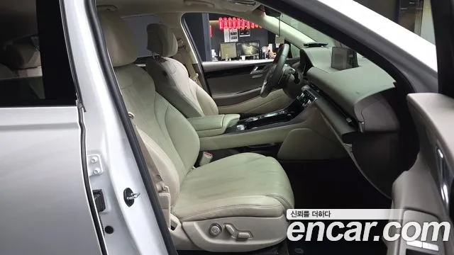 Genesis GV80 — Фото автомобиля 16