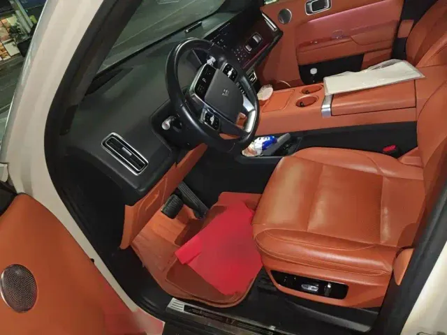 Li Auto L7 — Фото автомобиля 7