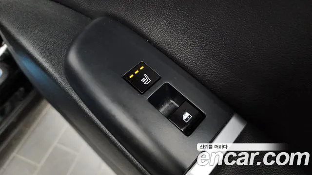 Hyundai Grandeur Grandeur (GN7) 2.5 Бензин 2WD — Фото автомобиля 19