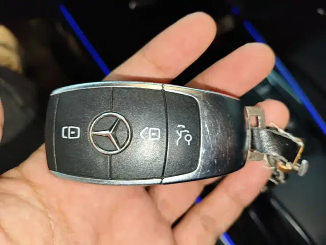 Mercedes-Benz EQB — Фото автомобиля 16
