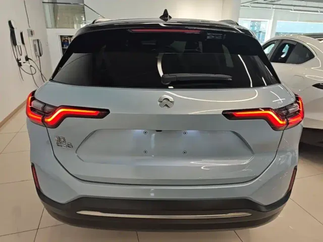 Nio ES6 — Фото автомобиля 5