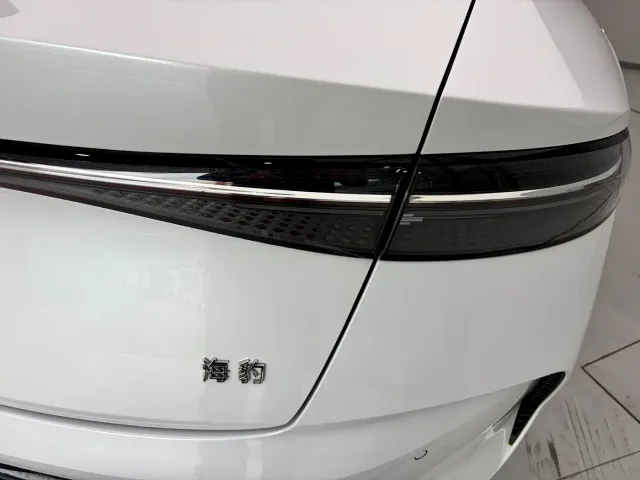 BYD Seal — Фото автомобиля 8