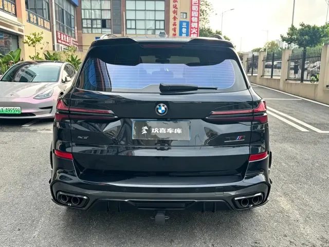 BMW X5 — Фото автомобиля 3