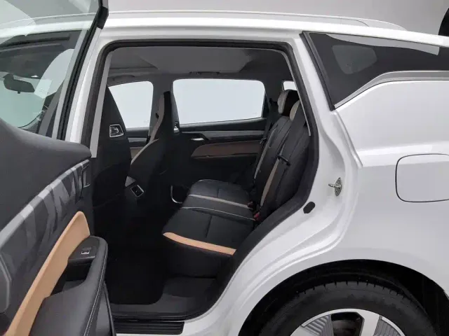 Geely Haoyue PRO — Фото автомобиля 15