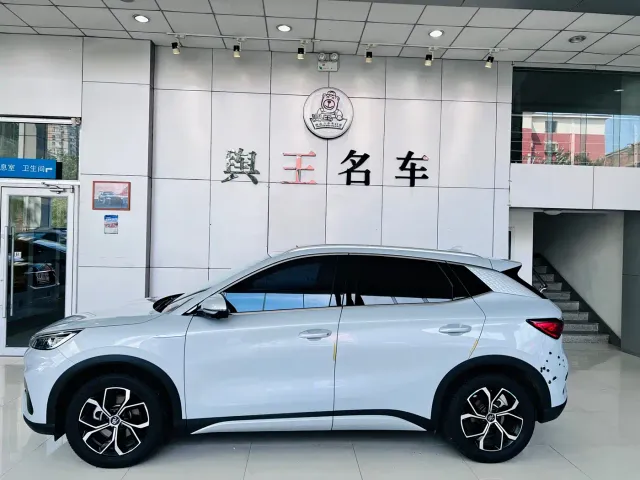 BYD Yuan PLUS — Фото автомобиля 5