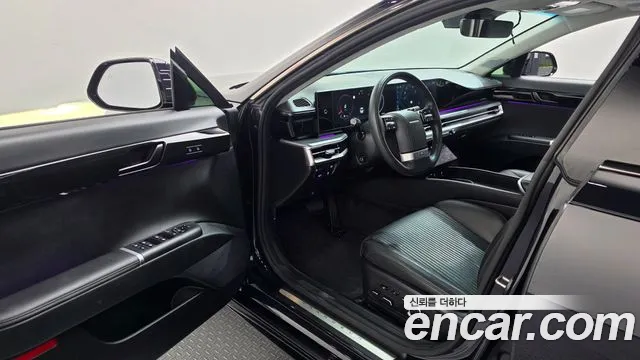 Hyundai Grandeur GN7 — Фото автомобиля 10
