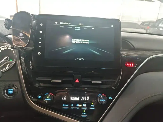 Toyota Camry — Фото автомобиля 12