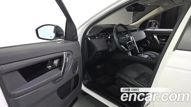 Land Rover Discovery Sport — Фото автомобиля 3