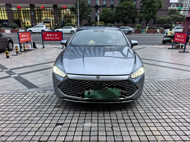 BYD Qin PLUS — Фото автомобиля 3