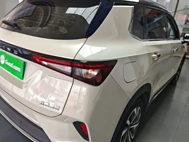Wuling Asta — Фото автомобиля 7