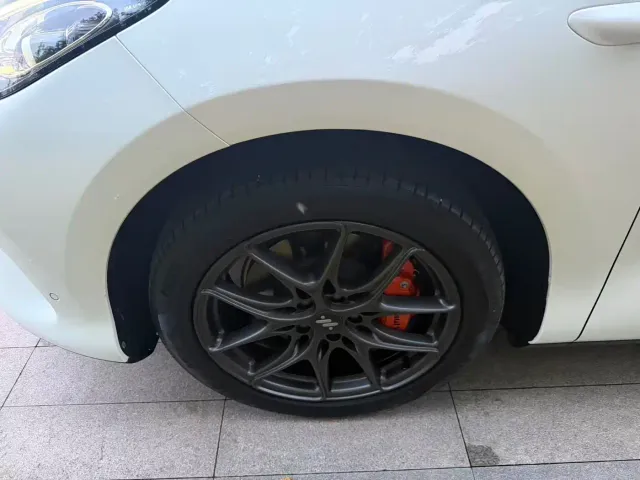 IM Motors LS6 — Фото автомобиля 8