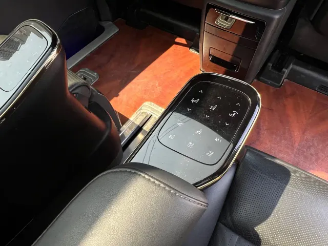 GAC Trumpchi E9 — Фото автомобиля 21