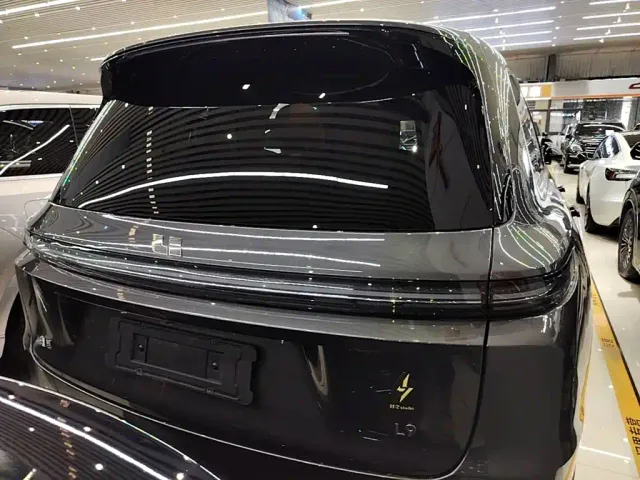 Li Auto L9 — Фото автомобиля 5